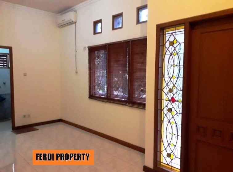 rumah rapi pasca renovasi dekat mal citra gran cibubur