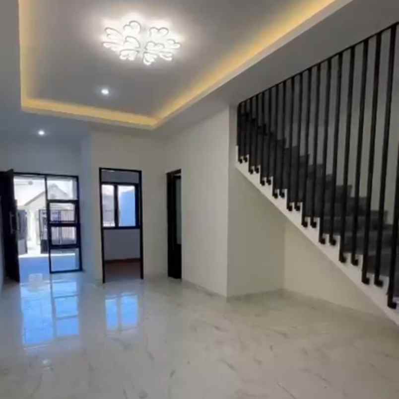 rumah ready nirwana eksekutif dekat merr tol upn