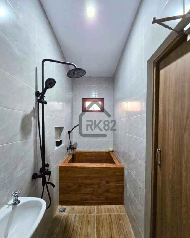 rumah scandinavian dekat stasiun lenteng agung jakarta