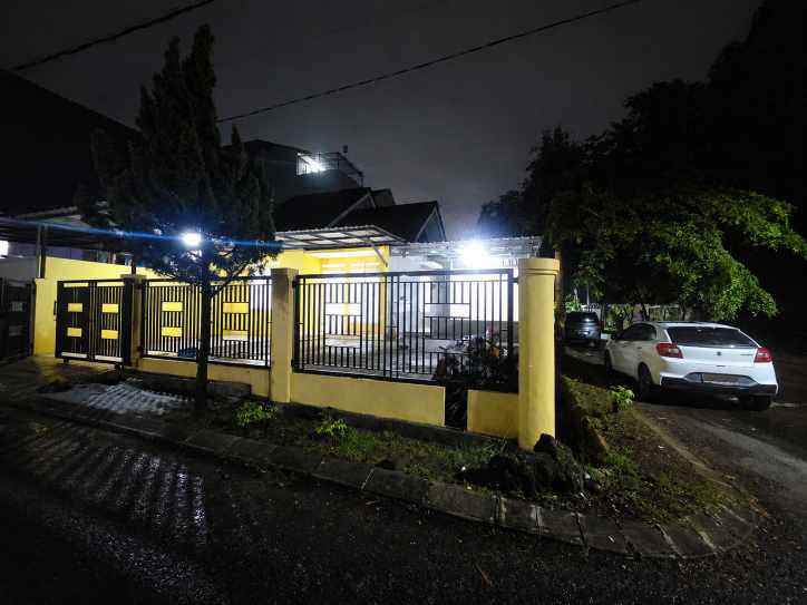 rumah second hook di bella casa depok