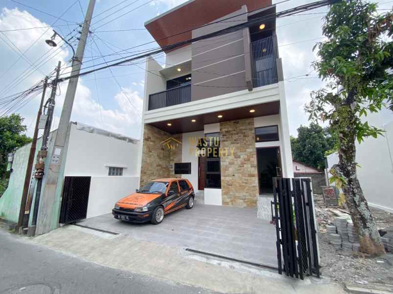 rumah siap huni di condongcatur dekat kampus ugm jogja