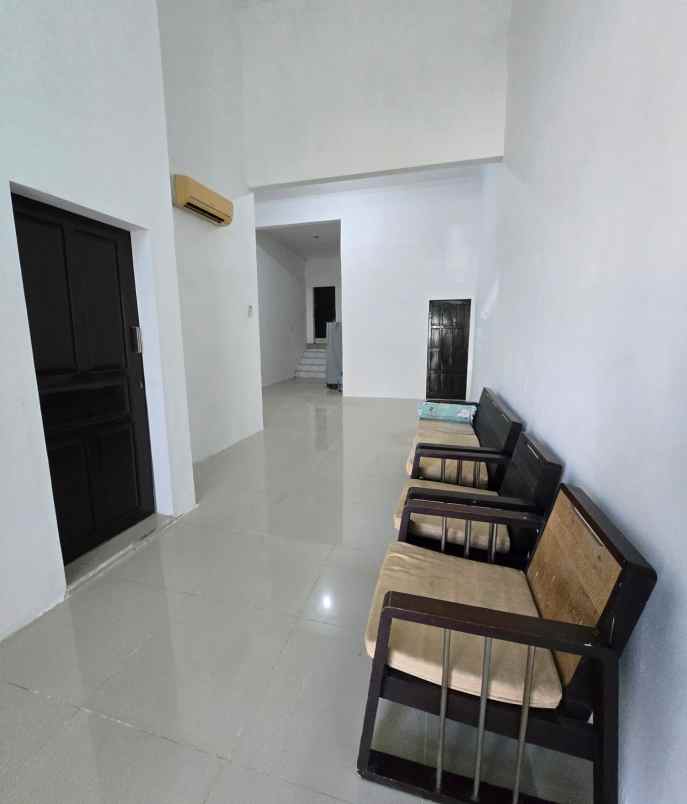 rumah siap huni satu lantai di ketileng semarang