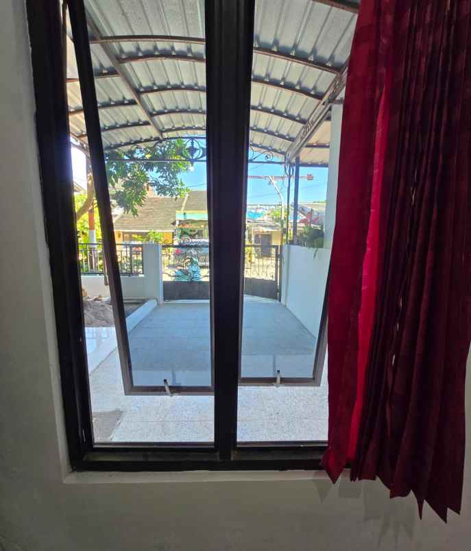 rumah siap huni satu lantai di ketileng semarang