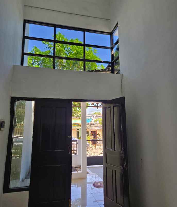 rumah siap huni satu lantai di ketileng semarang