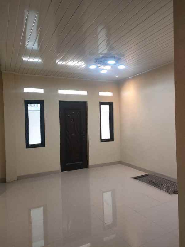 rumah strategis siap huni di pancoran mas depok