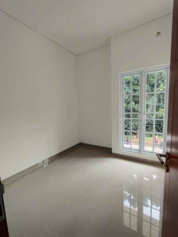rumah strategis suasana alami di sentul bogor