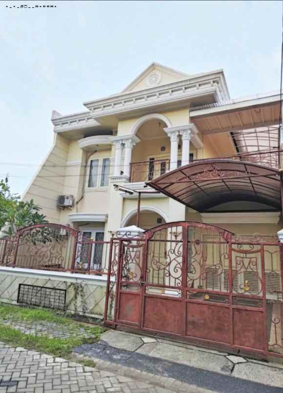 rumah tenggilis utara strategis new