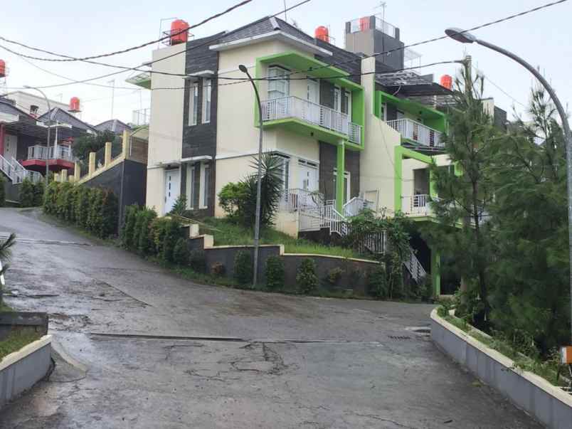 rumah view gunung manglayang