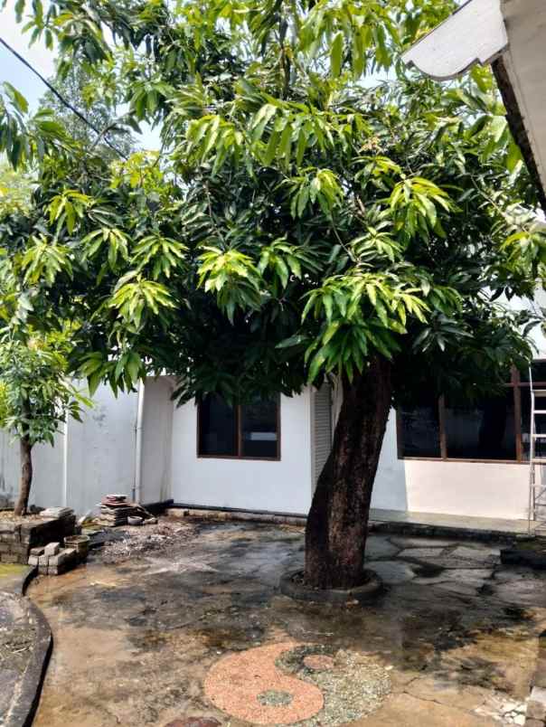rumah wisma permai strategis row jalan 2 5 mobil