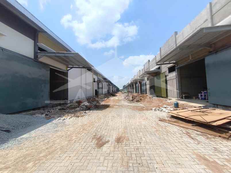 sewa murah gudang strategis jalur kontainer 24 jam