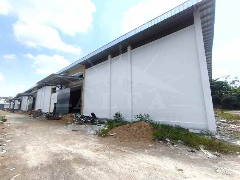 sewa murah gudang strategis jalur kontainer 24 jam