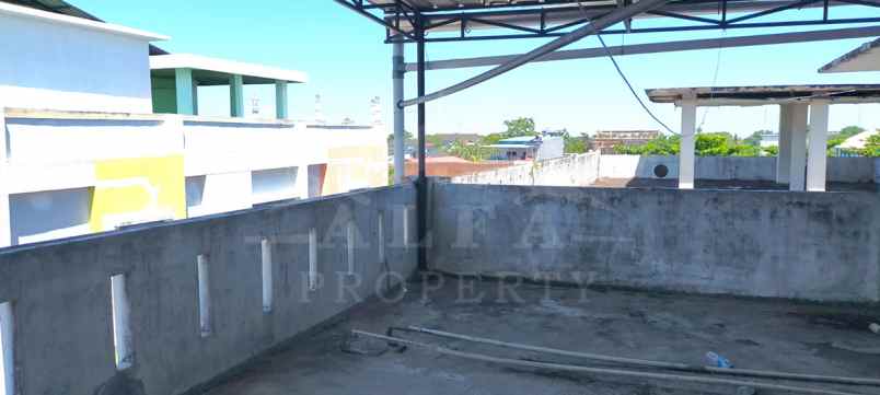 sewa murah ruko siap pakai halaman luas pusat kota