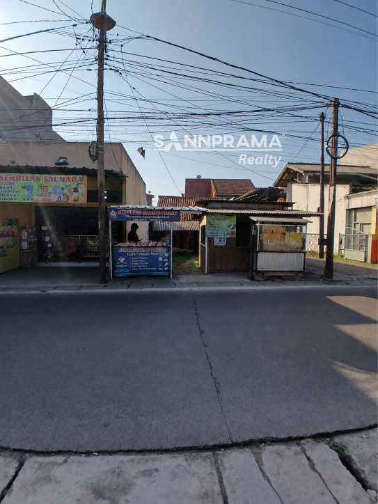 tanah strategis ada rumah lama di pitara depok