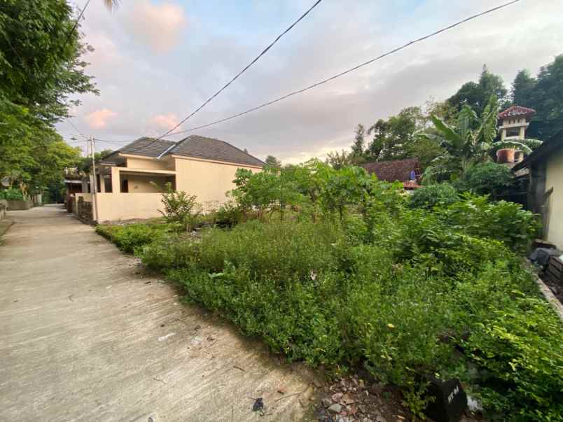 tanah utara sd model 400 jutaan dekat stadion maguwo