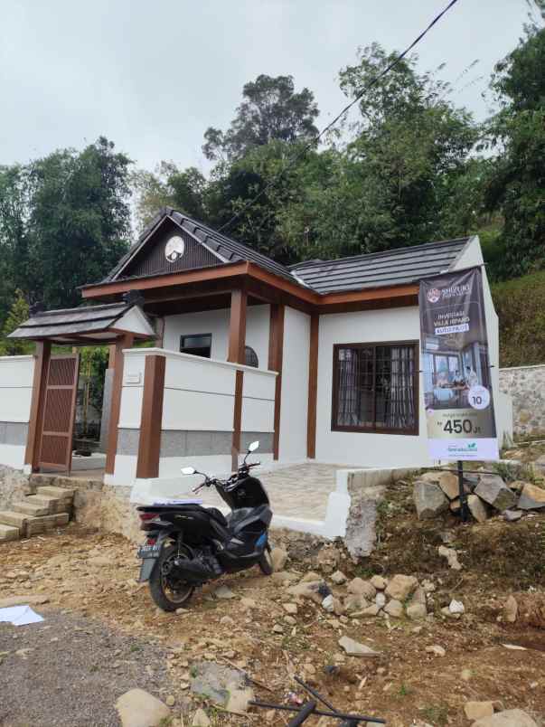 villa estetik hunian dan staycation