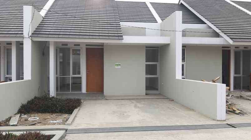 1 unit rumah favorit di sayap buah batu bandung