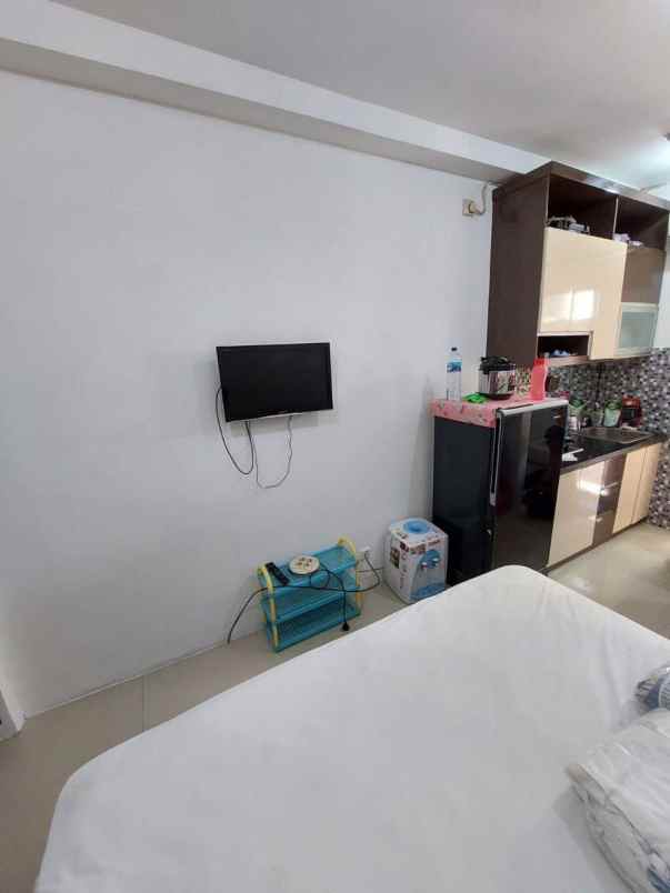 apartemen gunawangsa manyar view kolam renang
