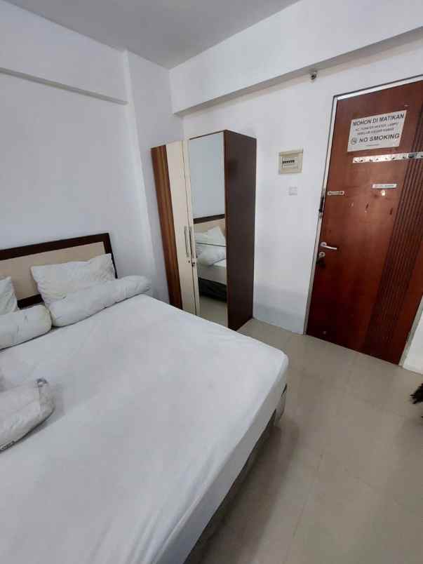 apartemen gunawangsa manyar view kolam renang