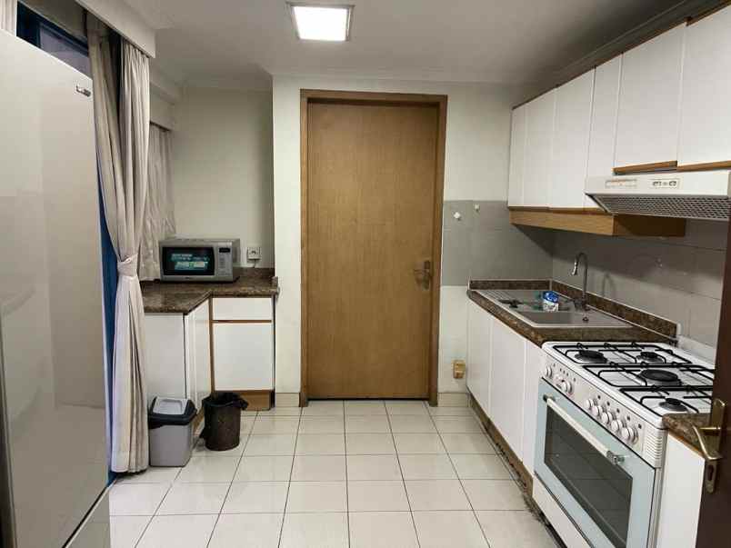 apartemen jl gatot subroto 35 39