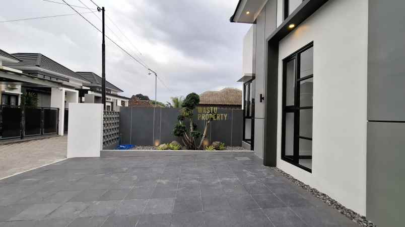 cluster cantik jogja utara lingkungan tenang dan aman