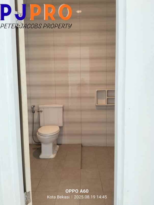 dijual 1 unit rumah di summarecon bekasi