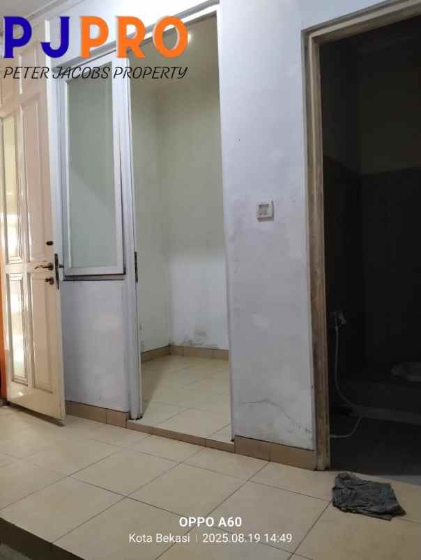 dijual 1 unit rumah di summarecon bekasi