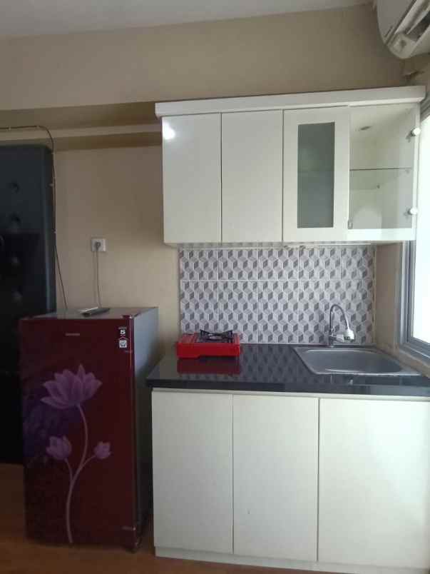 dijual apartemen educity stanford