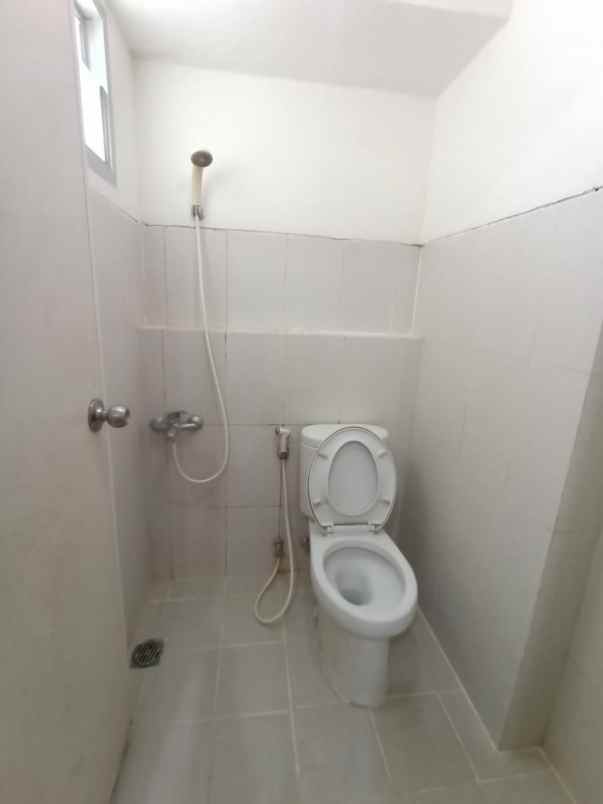 dijual apartemen educity stanford