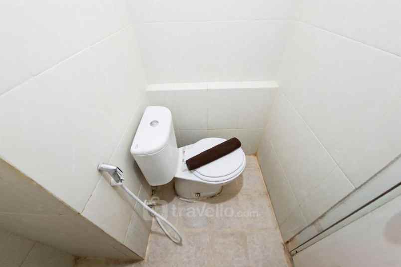 dijual apartemen jl dewi sartika