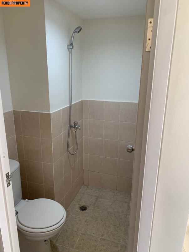 dijual apartemen podomoro golf view