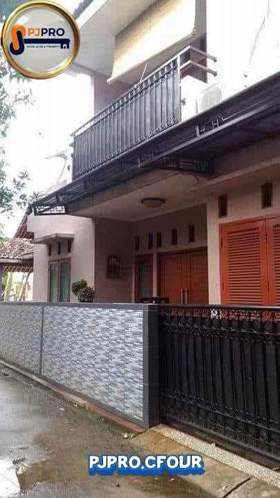 dijual cepat rumah 2 lantai di jatibening bekasi