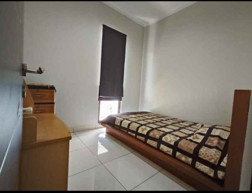 dijual cepat rumah dekat mall di summarecon bekasi