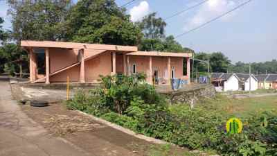 dijual empat kontrakan dan tiga ruko di ciantra bekasi