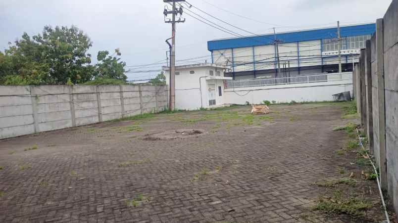 dijual gudang ex pabrik pengecoran logam di surabaya