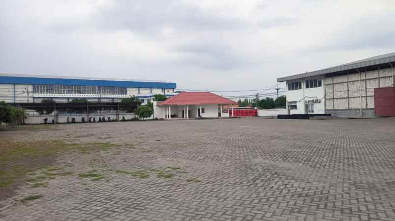 dijual gudang ex pabrik pengecoran logam di surabaya