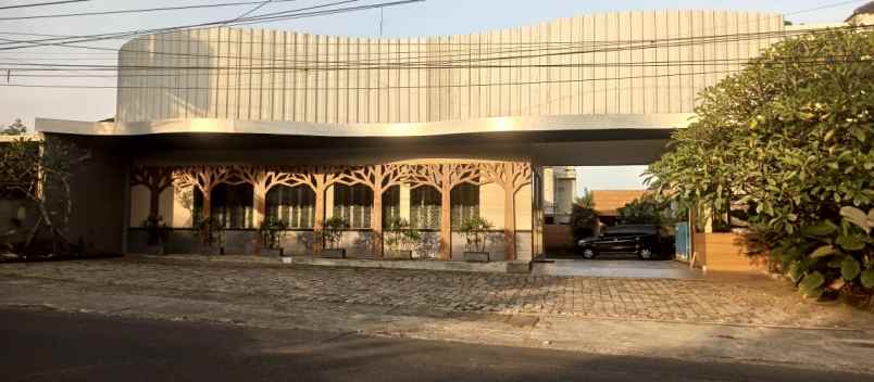 dijual hotel pabuaran