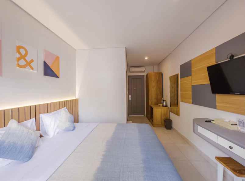 dijual hotel seminyak kec kuta kab