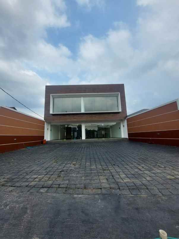 dijual kantor atau ruko baru di jl moch kahfi 1