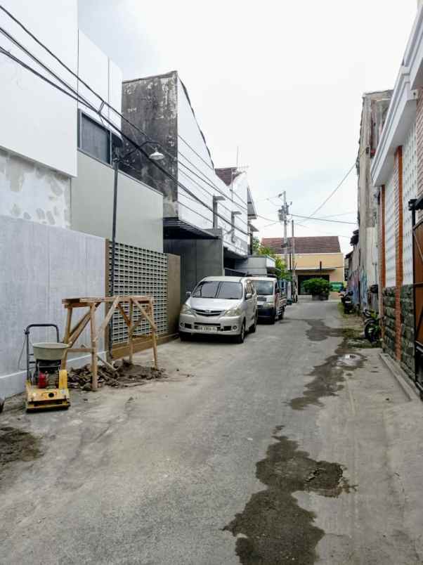 dijual kost condong catur