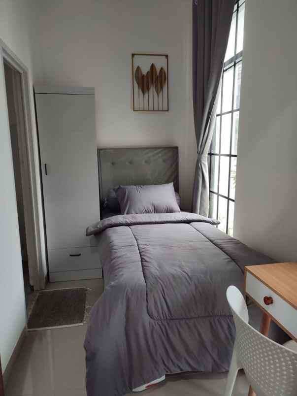 dijual kost jl pesantren