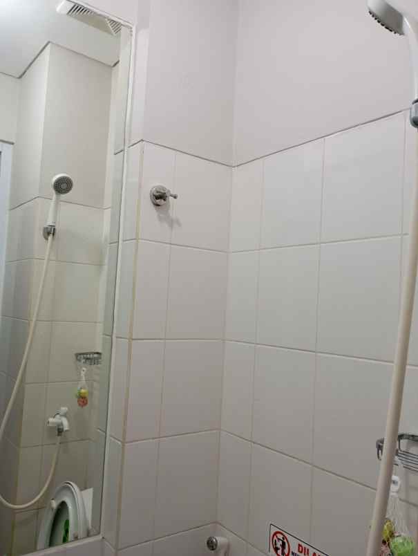 dijual kost jl taman palem lestari