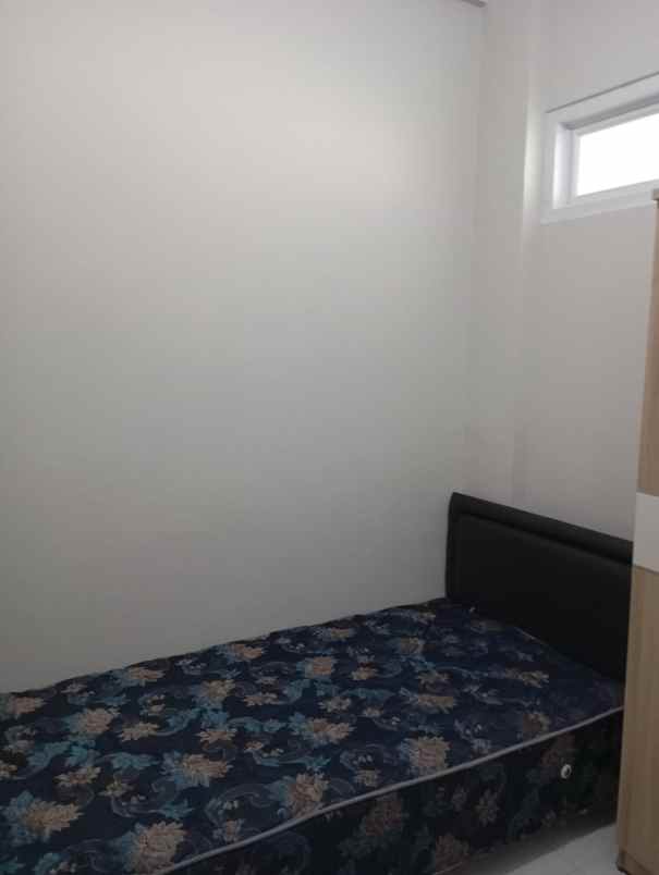 dijual kost jl taman palem lestari