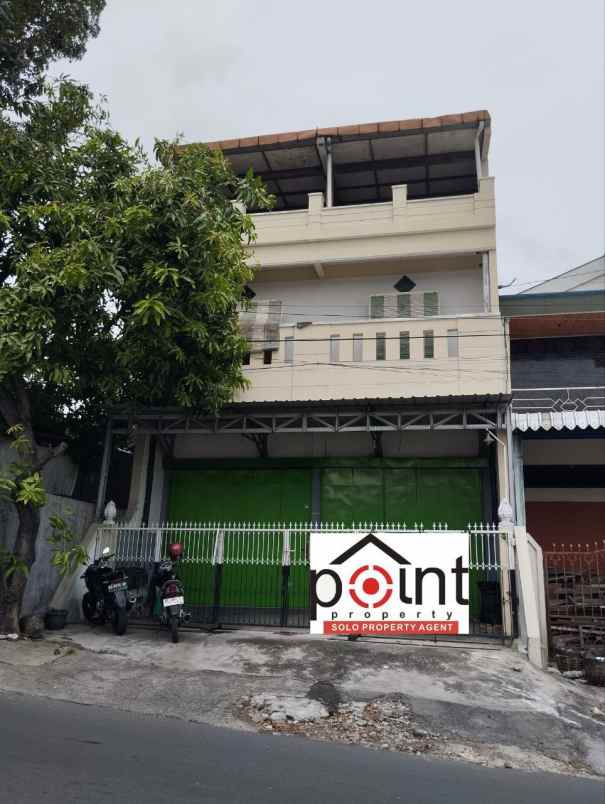 dijual kost mojosongo jebres surakarta