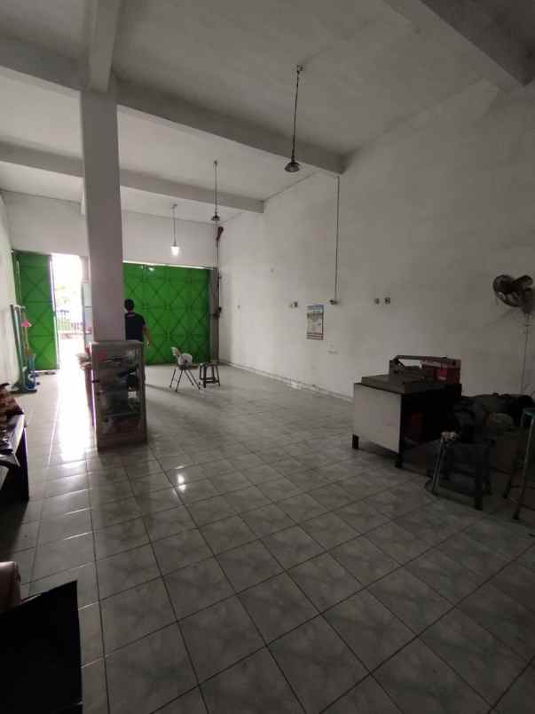 dijual kost mojosongo jebres surakarta