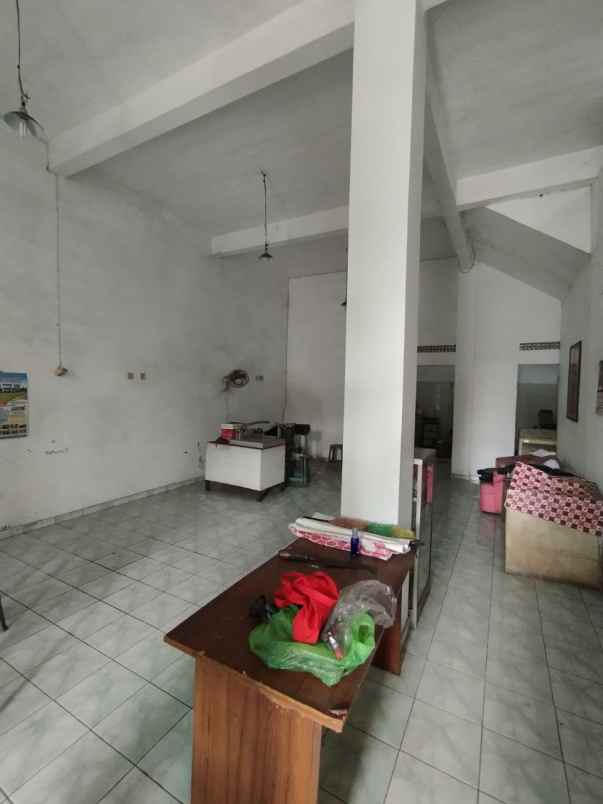dijual kost mojosongo jebres surakarta