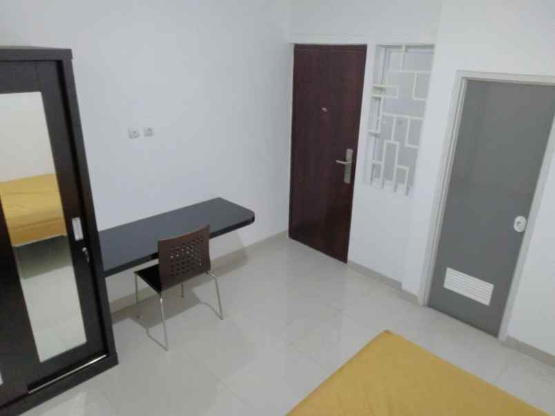 dijual kost tanjung duren utara kec