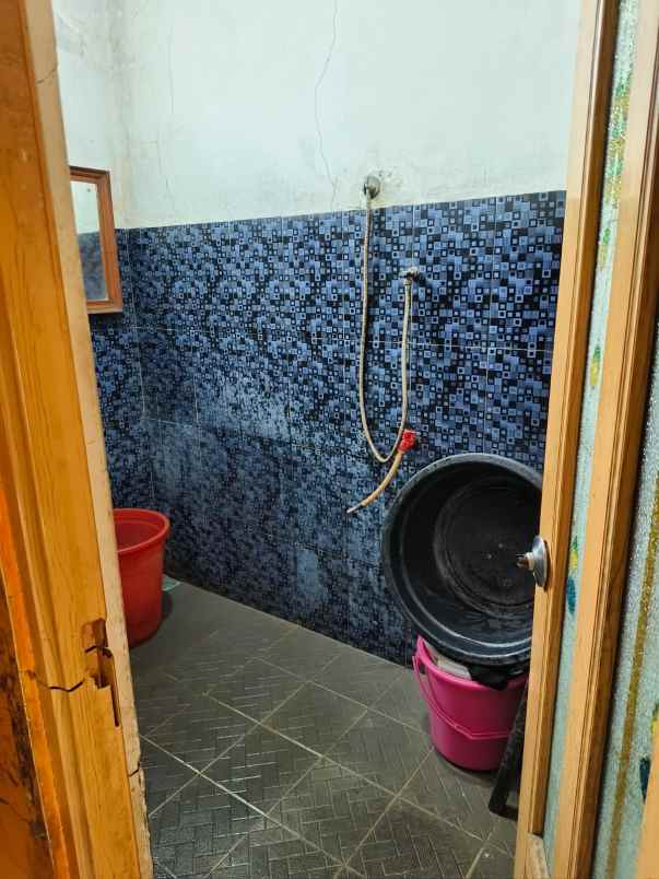 dijual ruko 2 lantai mainroad cipageran