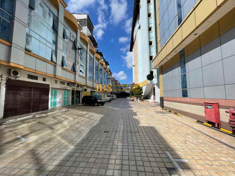 dijual ruko di komplek yang lim plaza medan
