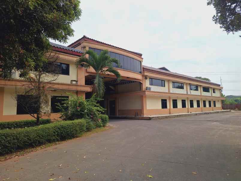 dijual ruko gudang kantor jalan raya mercedes benz