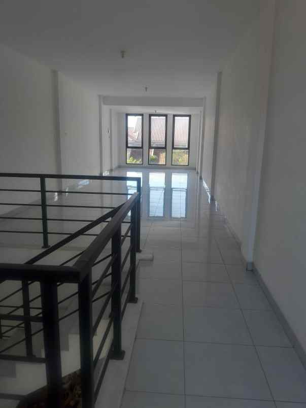 dijual ruko gudang kantor jalan raya satelit utara